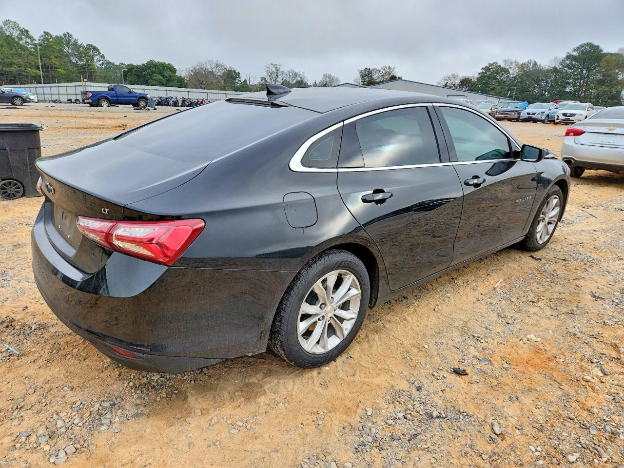 2022 Chevrolet Malibu Lt - zdjęcie 3