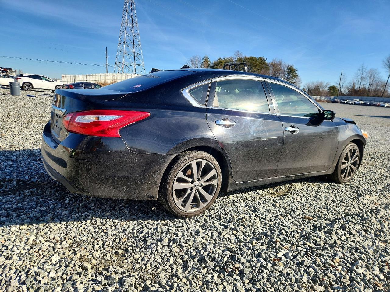 2017 Nissan Altima 2.5 - zdjęcie 3