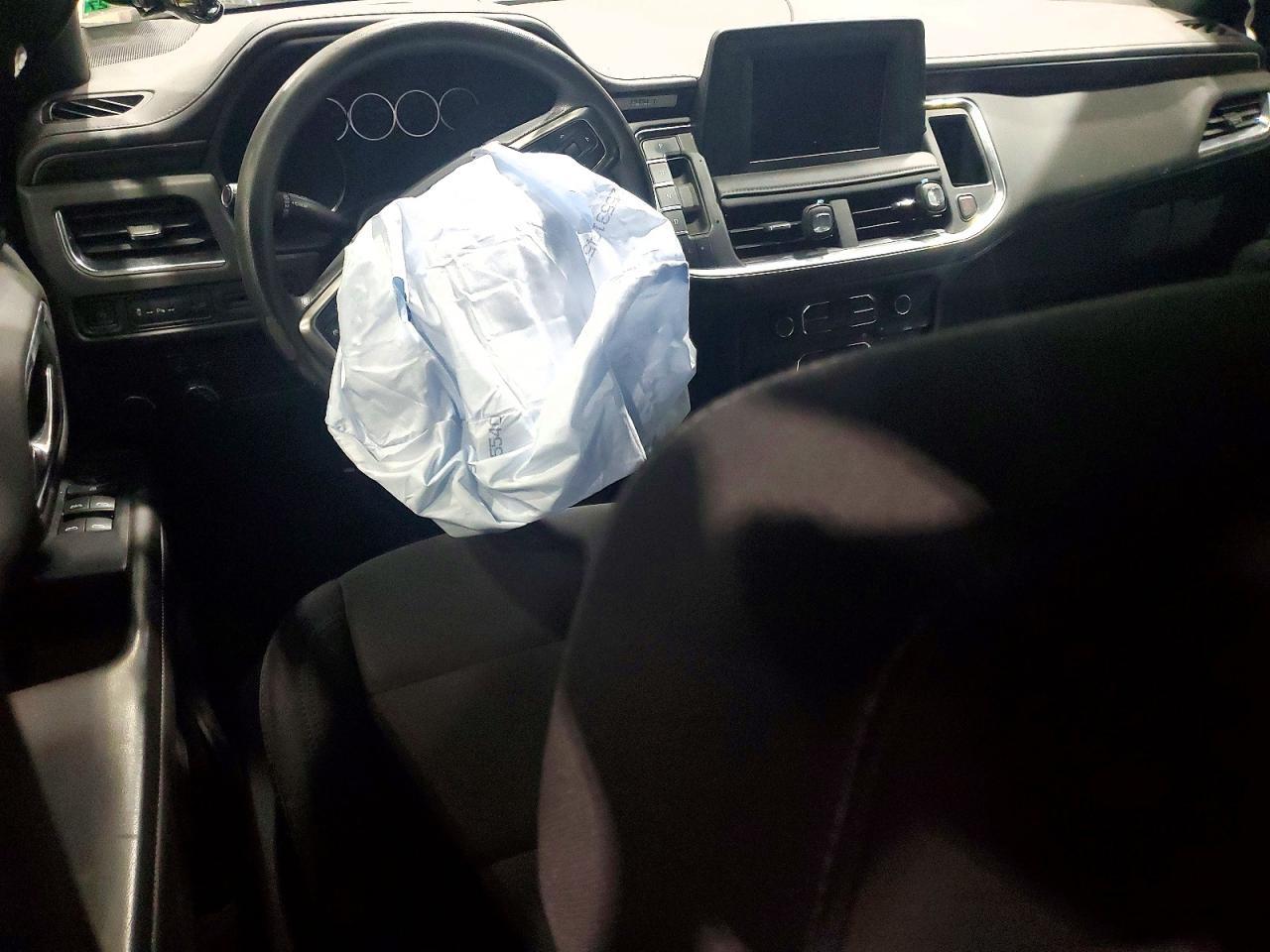 2021 Chevrolet Tahoe C1500 - zdjęcie 8