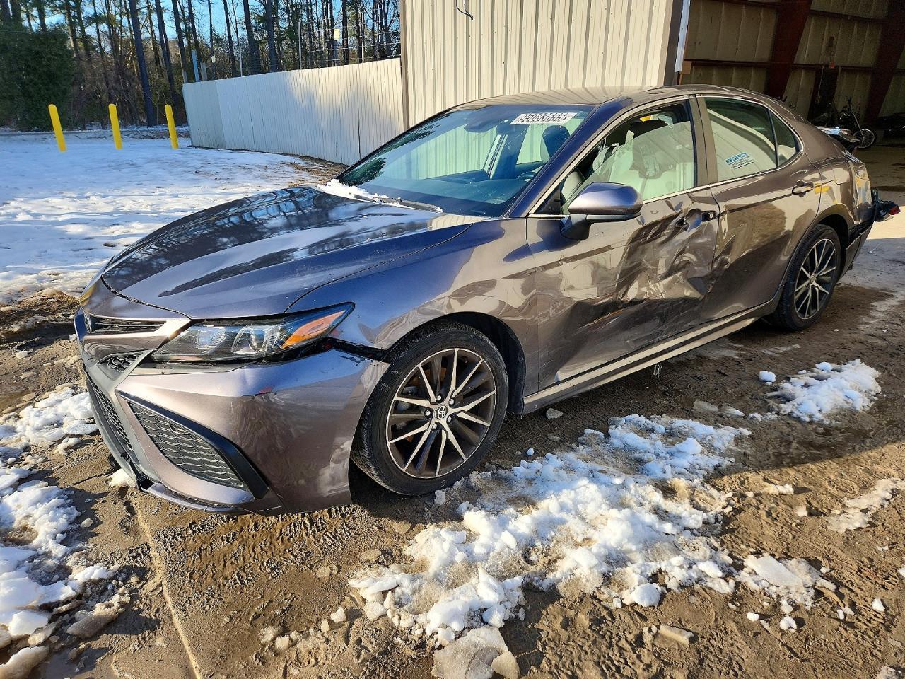 2021 Toyota Camry Se - zdjęcie główne