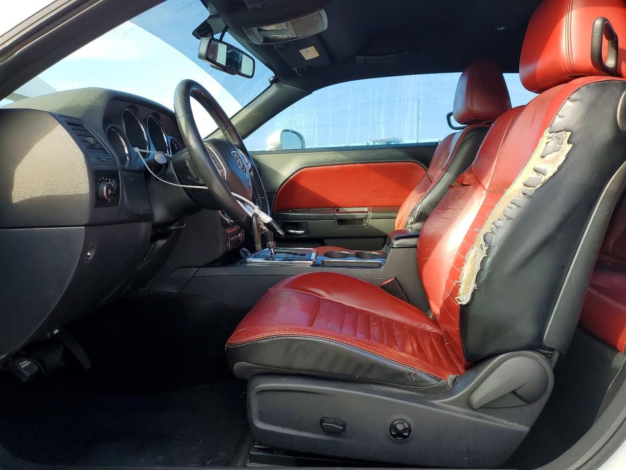 2014 Dodge Challenger Sxt - zdjęcie 7