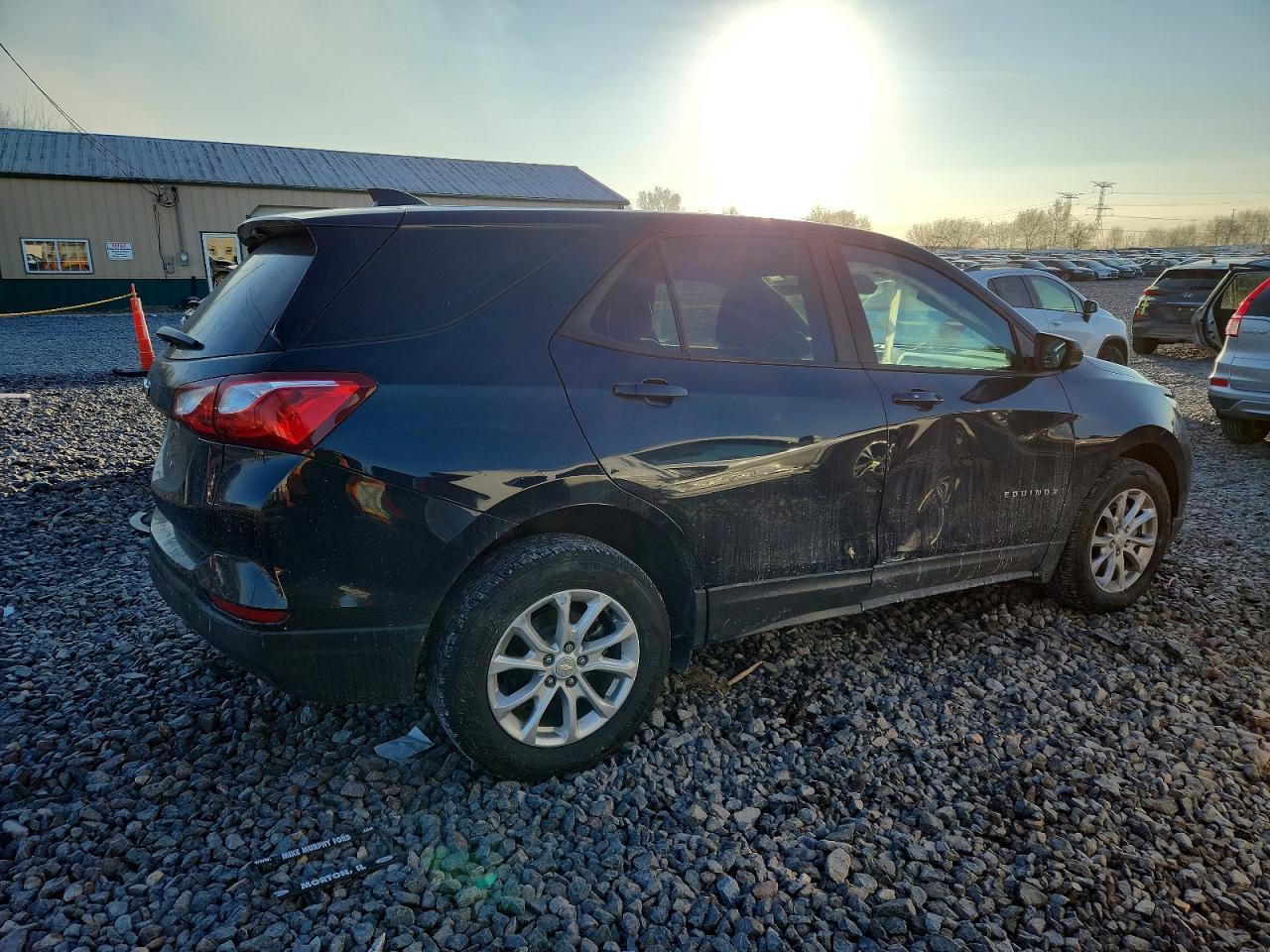 2020 Chevrolet Equinox Ls - zdjęcie 3