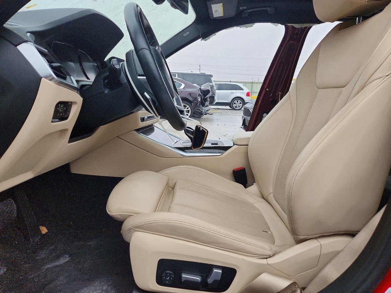 2022 BMW 330Xi - zdjęcie 7