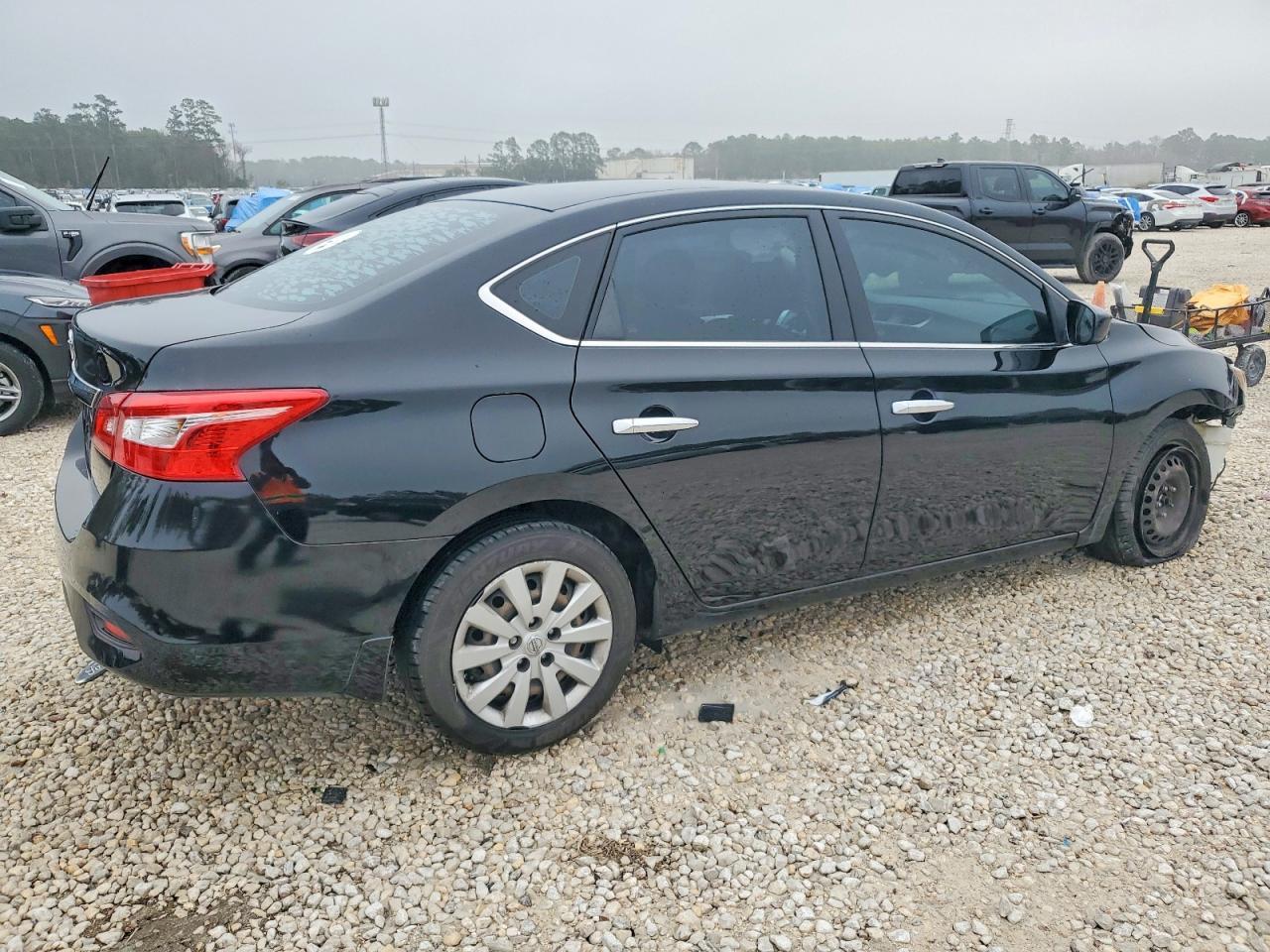 2016 Nissan Sentra S - zdjęcie 3