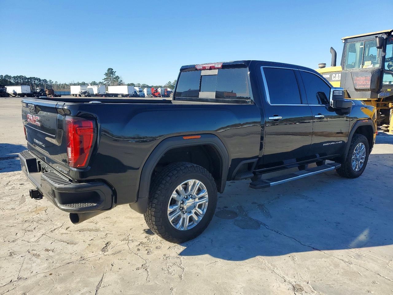 2015 GMC Sierra K2500 Denali - zdjęcie 3
