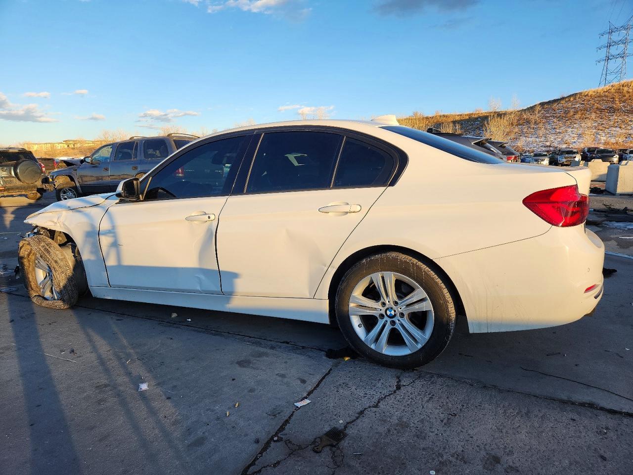 BMW Seria 3 - zdjęcie 2