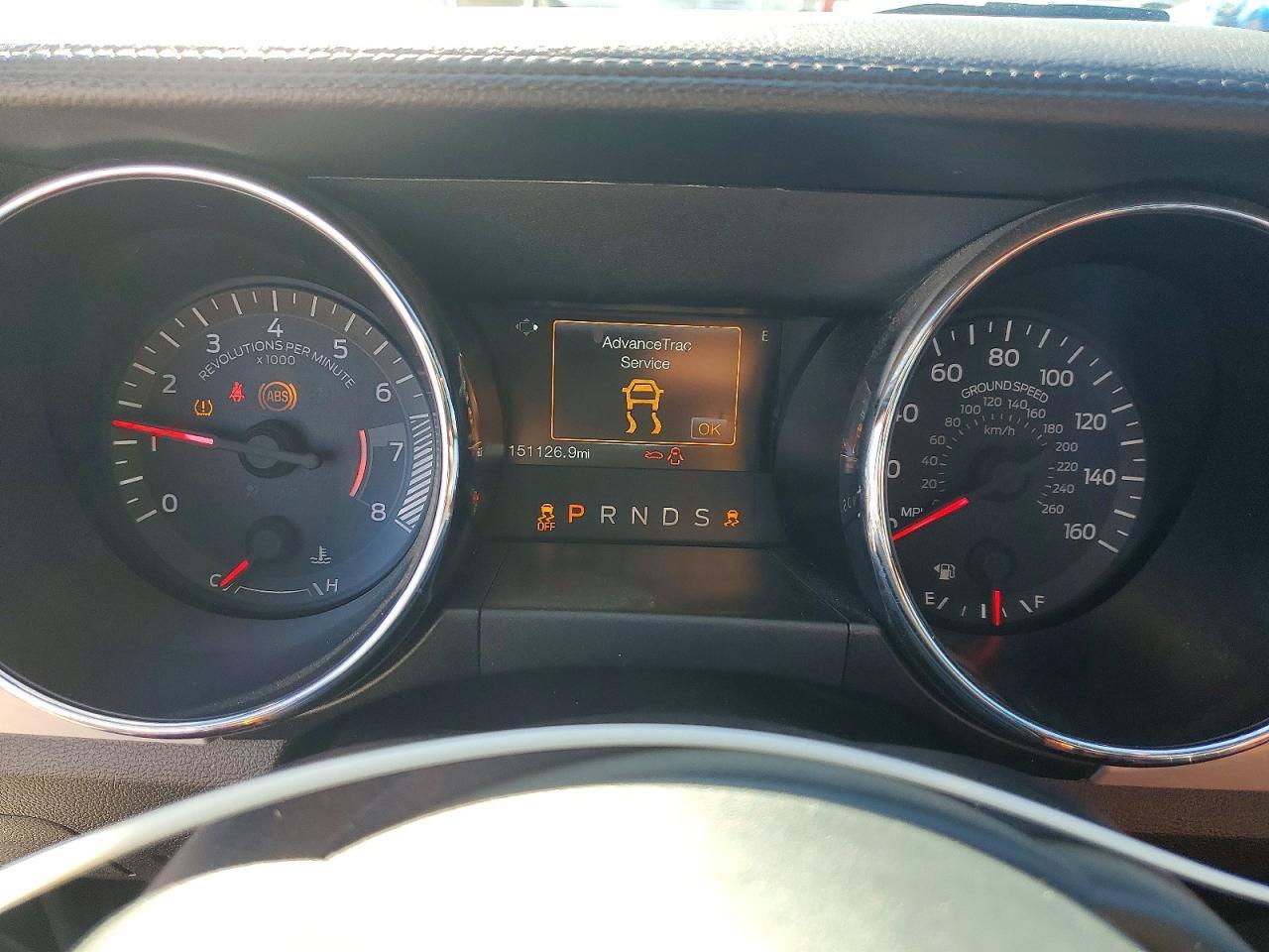 2015 Ford Mustang - zdjęcie 9