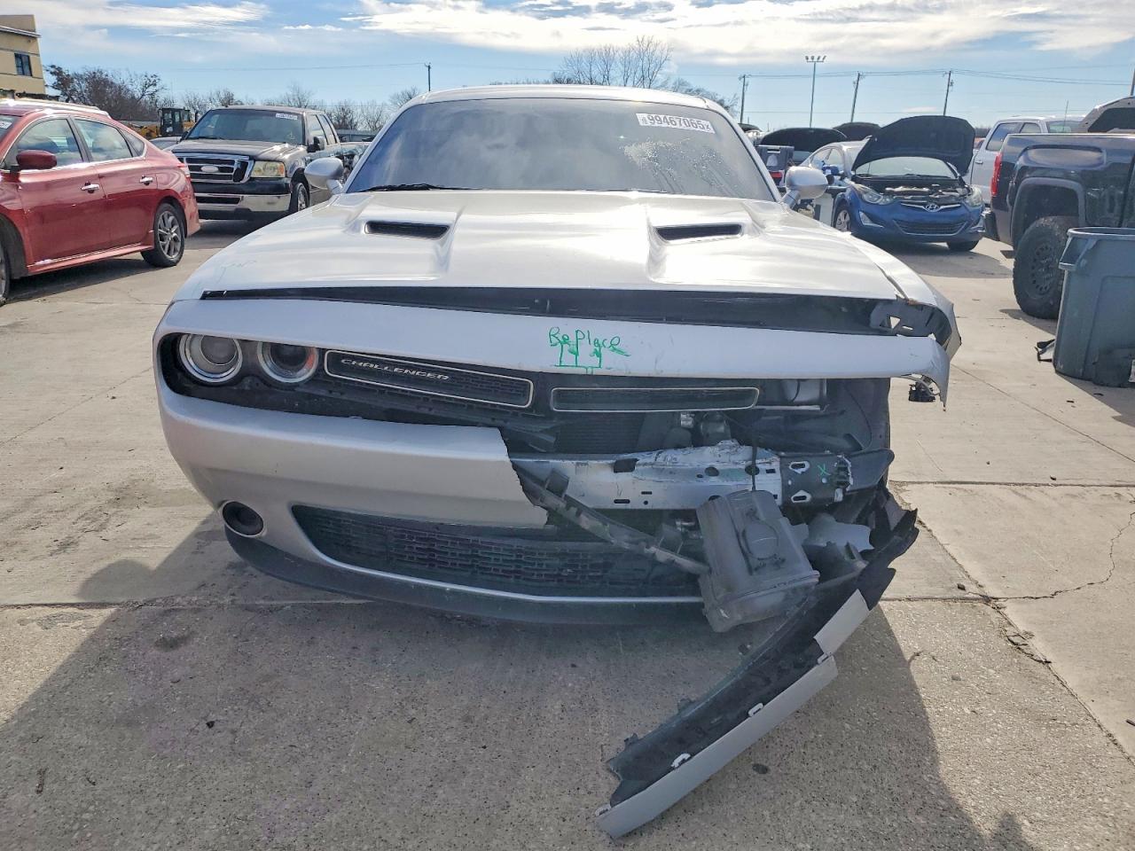 2023 Dodge Challenger Sxt - zdjęcie 5