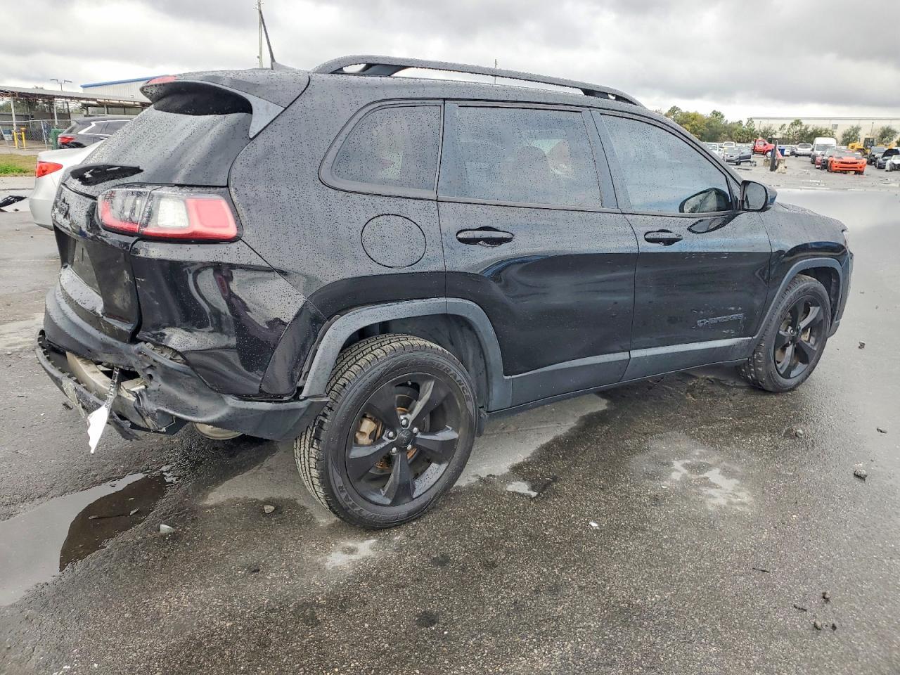 2020 Jeep Cherokee Latitude Plus - zdjęcie 3