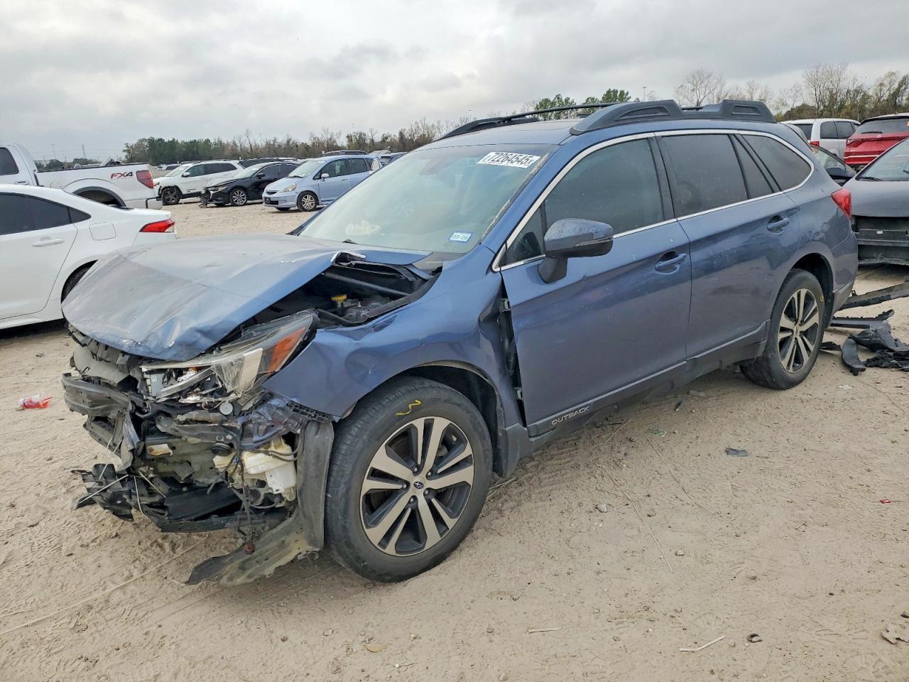 2018 Subaru Outback 3.6R Limited - zdjęcie główne