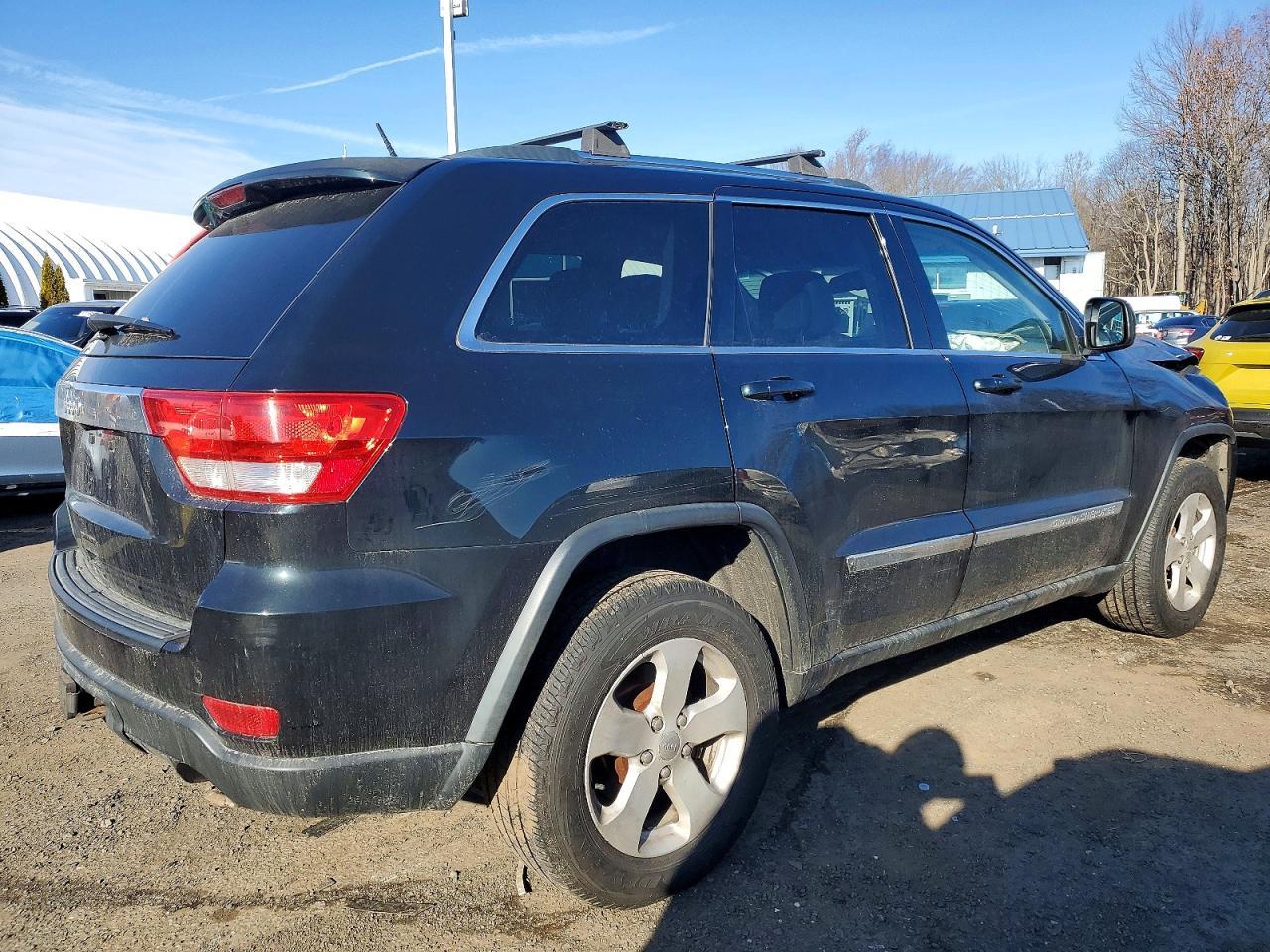 2013 Jeep Grand Cherokee Laredo - zdjęcie 3