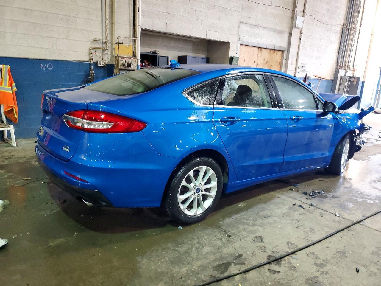 2020 Ford Fusion Se - zdjęcie 3