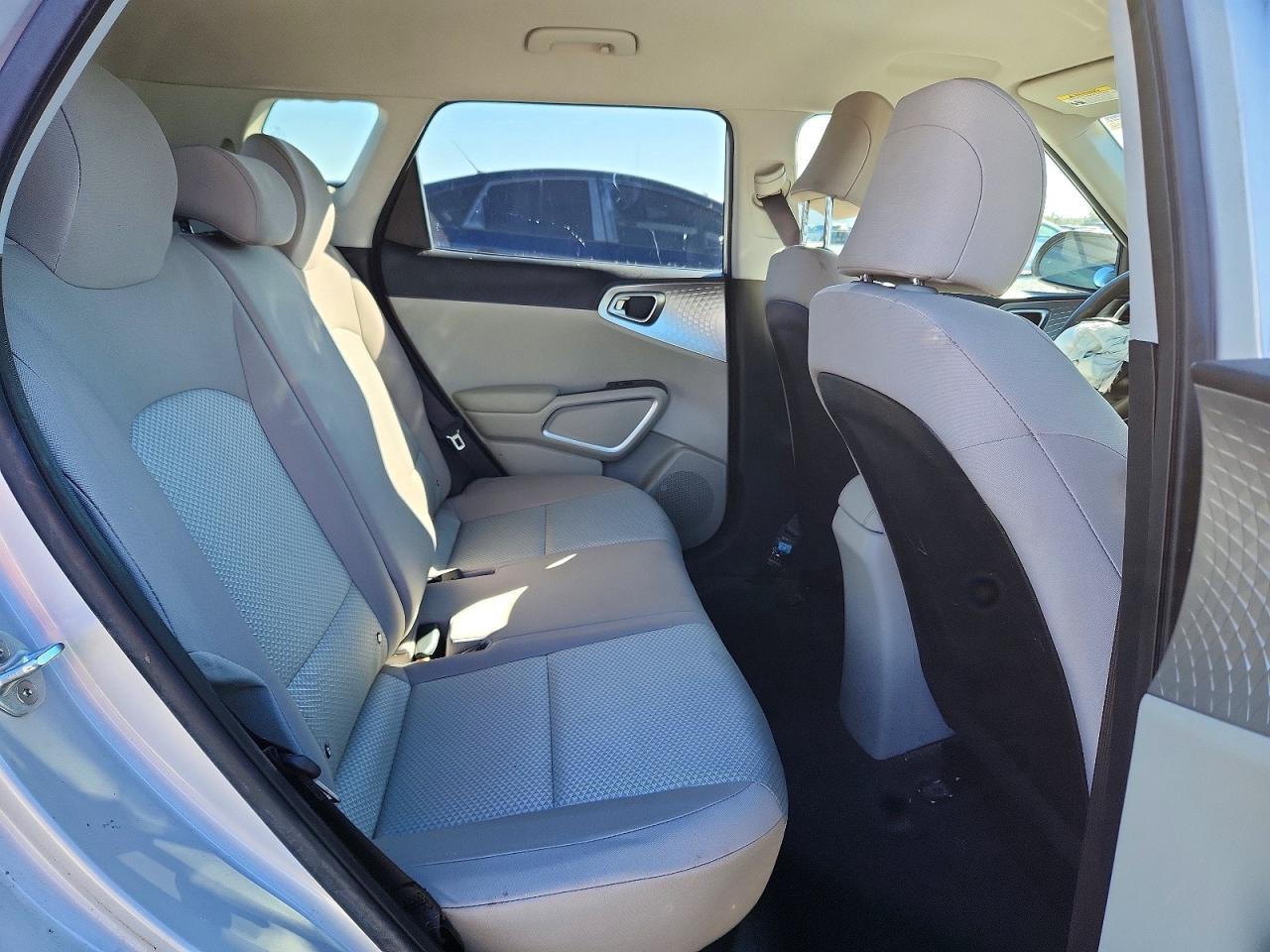 2021 Kia Soul Lx - zdjęcie 10