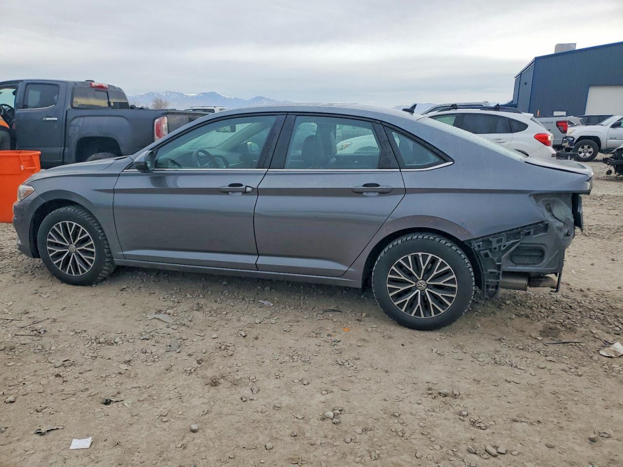 2020 Volkswagen Jetta S - zdjęcie 2