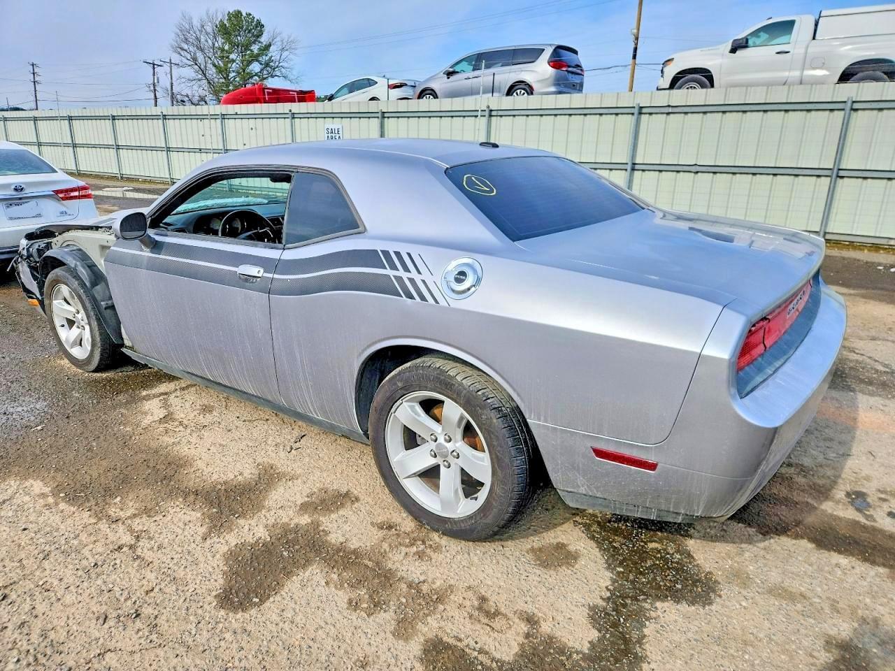 2014 Dodge Challenger Sxt - zdjęcie 2