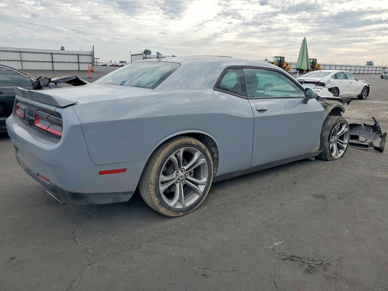 2021 Dodge Challenger Gt - zdjęcie 3