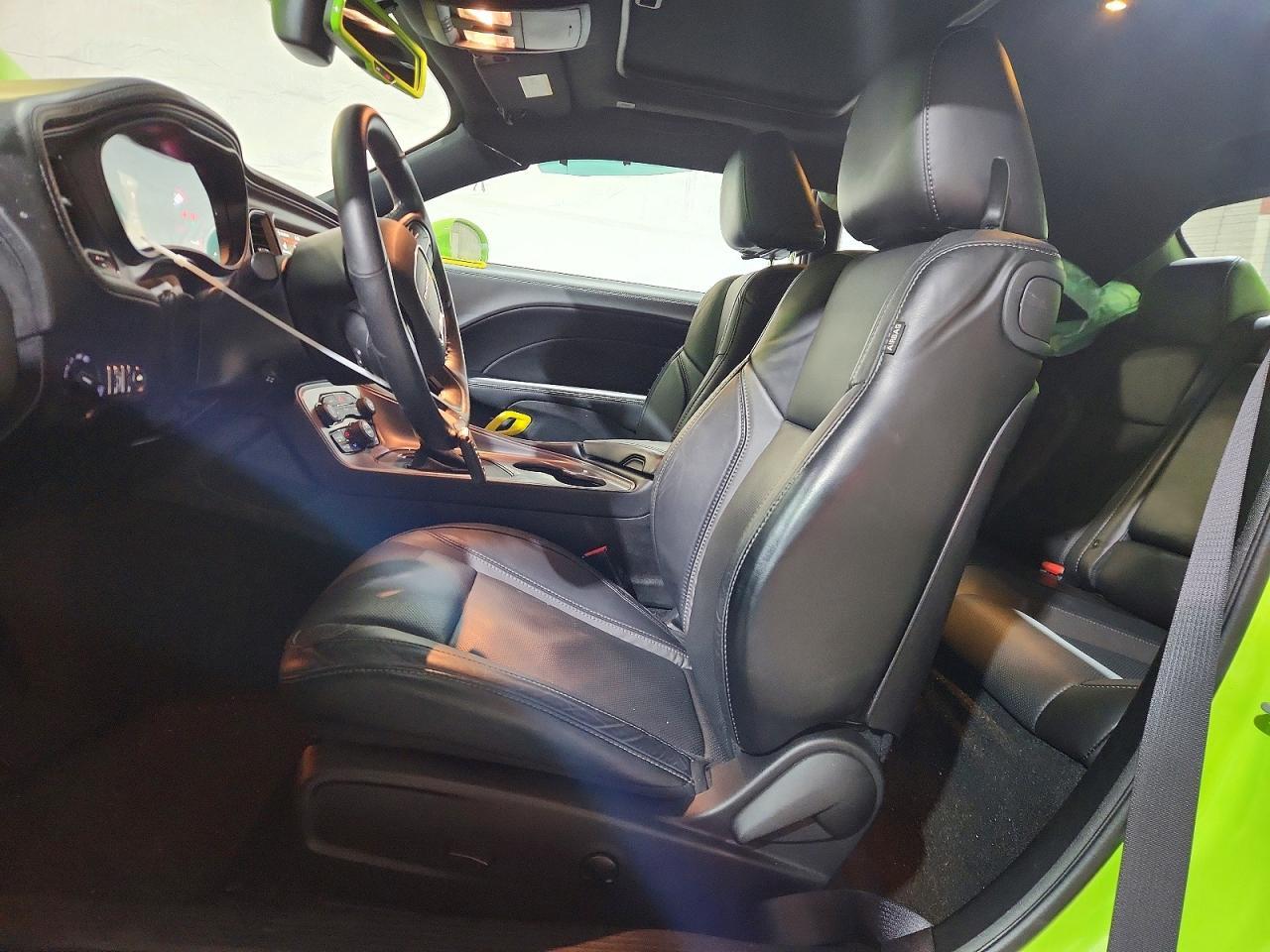 2023 Dodge Challenger Sxt - zdjęcie 7