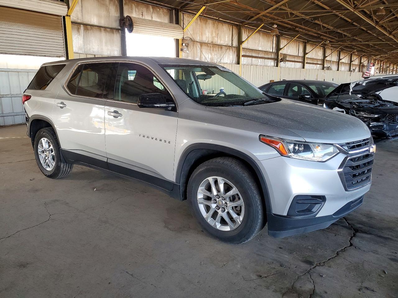 2019 Chevrolet Traverse Ls - zdjęcie 4