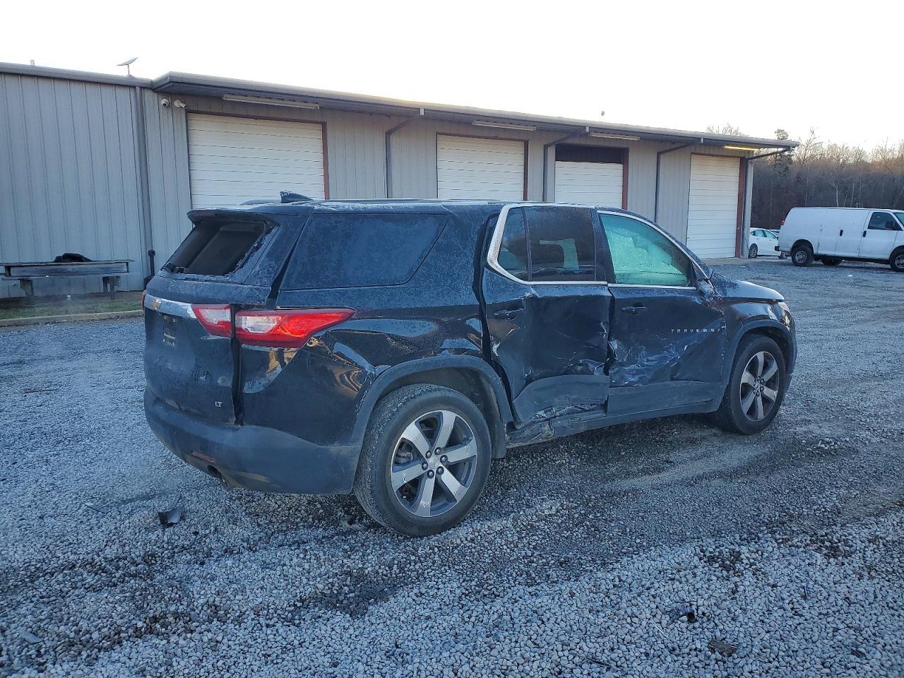 2018 Chevrolet Traverse Lt - zdjęcie 3