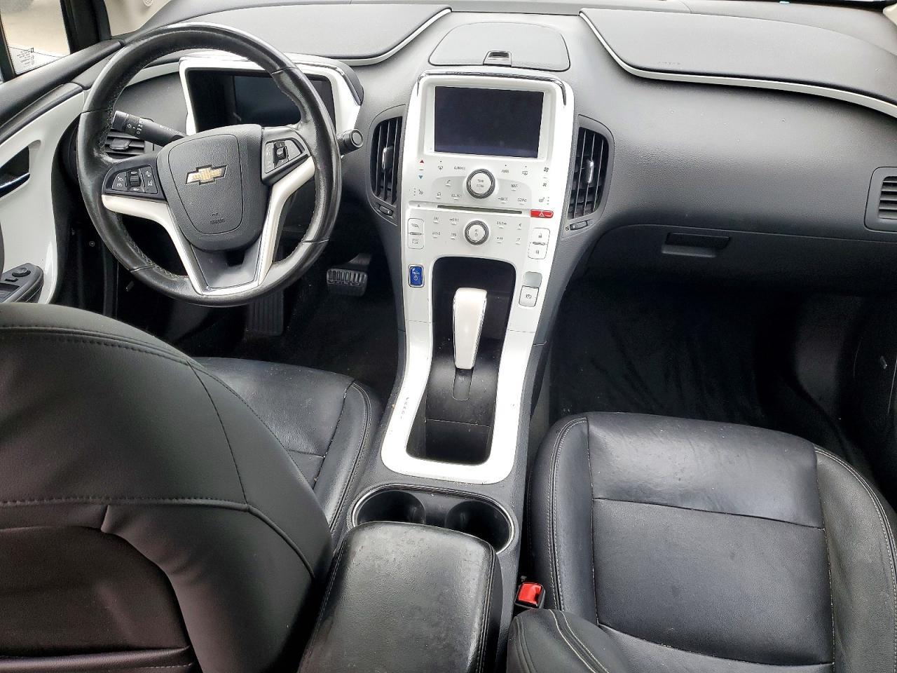 2013 Chevrolet Volt - zdjęcie 8
