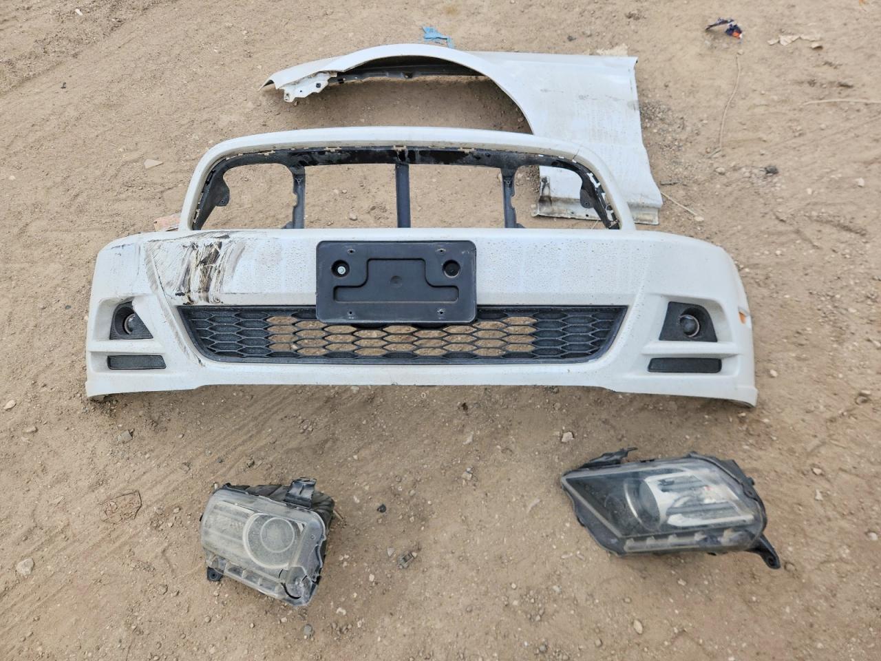 2014 Ford Mustang - zdjęcie 12