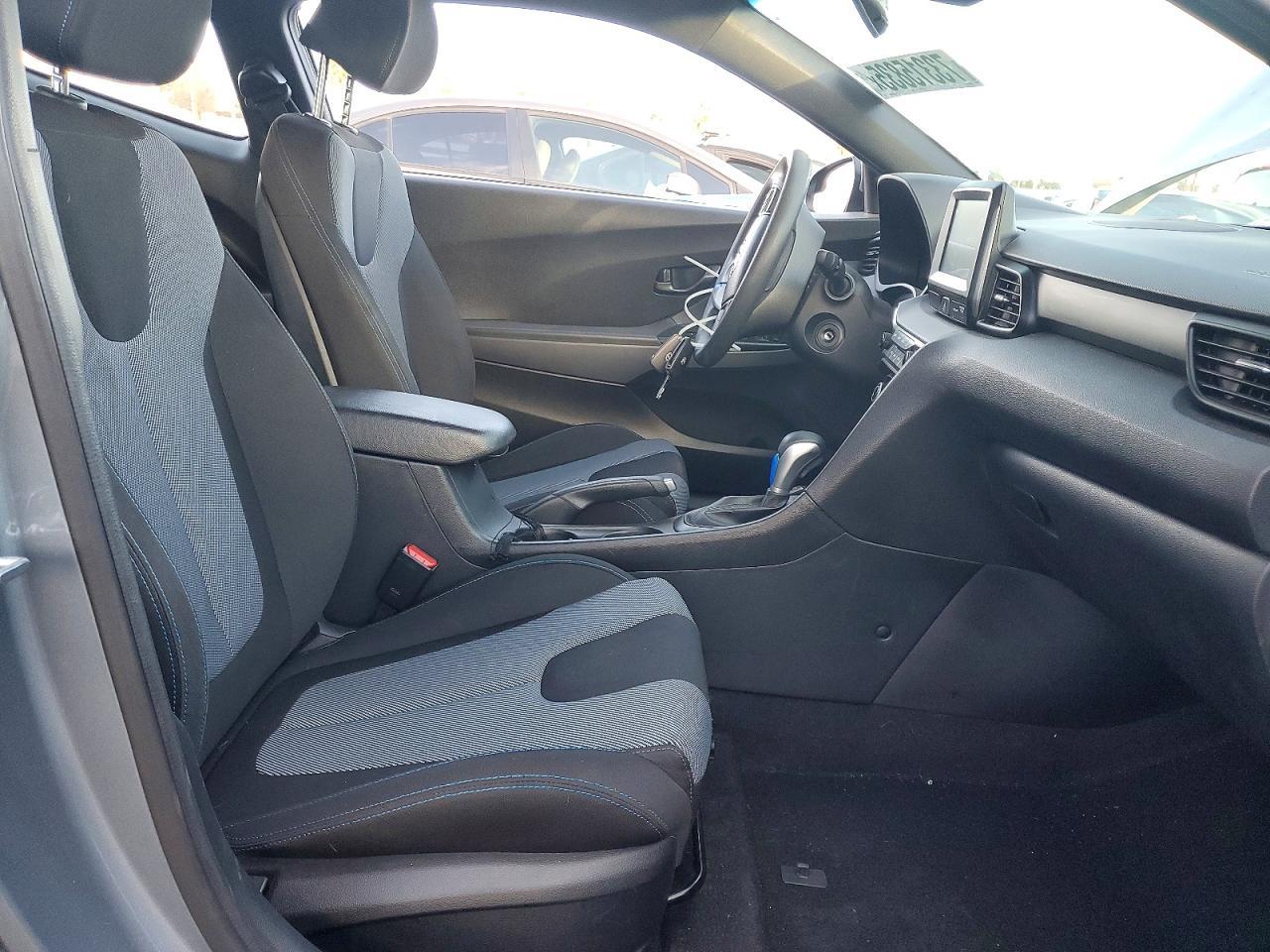 2019 Hyundai Veloster Base - zdjęcie 7