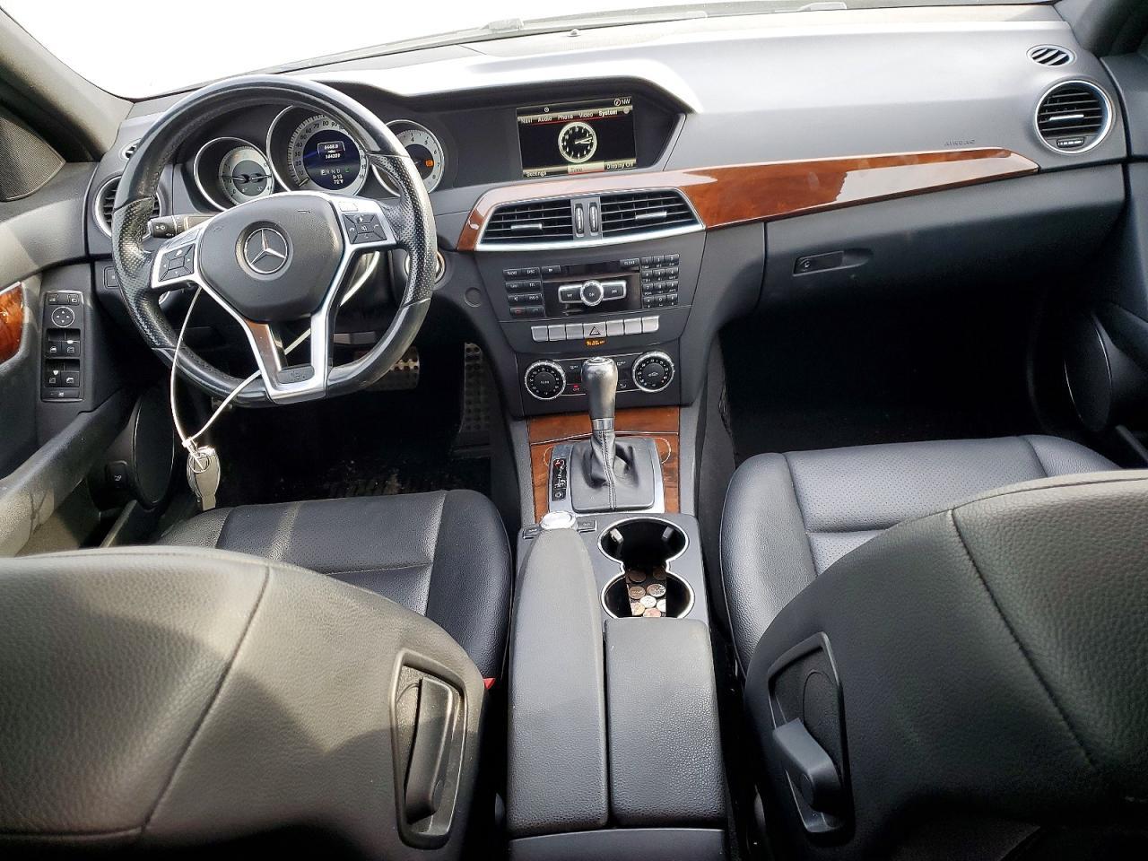 2014 Mercedes-Benz C 250 - zdjęcie 8