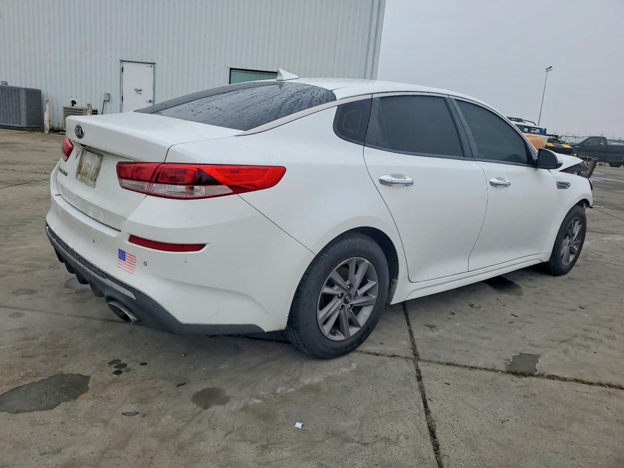 2020 Kia Optima Lx - zdjęcie 3