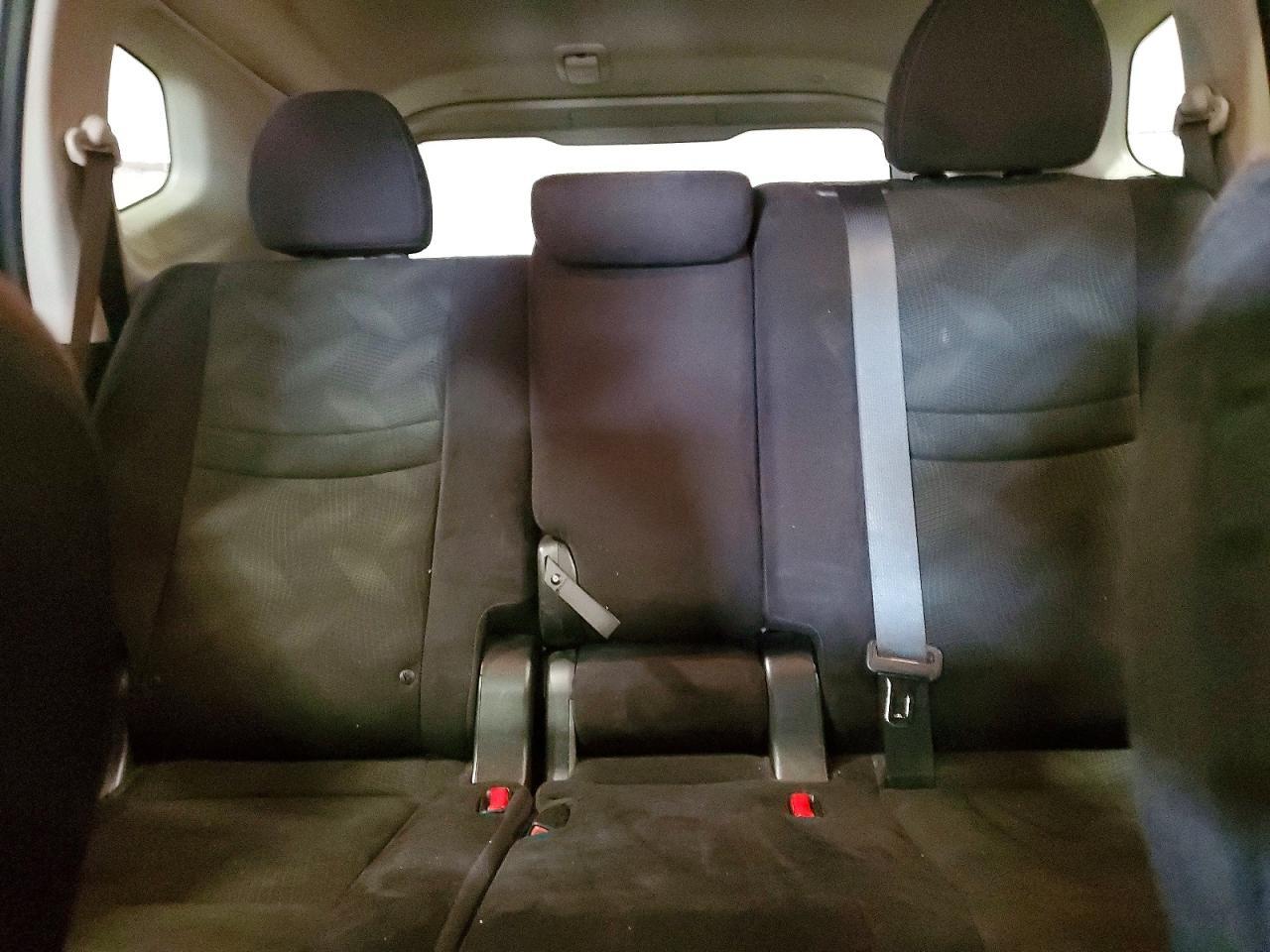 2014 Nissan Rogue S - zdjęcie 10