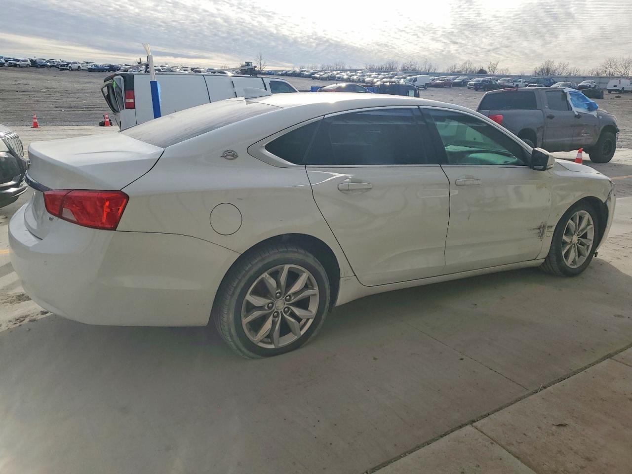 2016 Chevrolet Impala Lt - zdjęcie 3