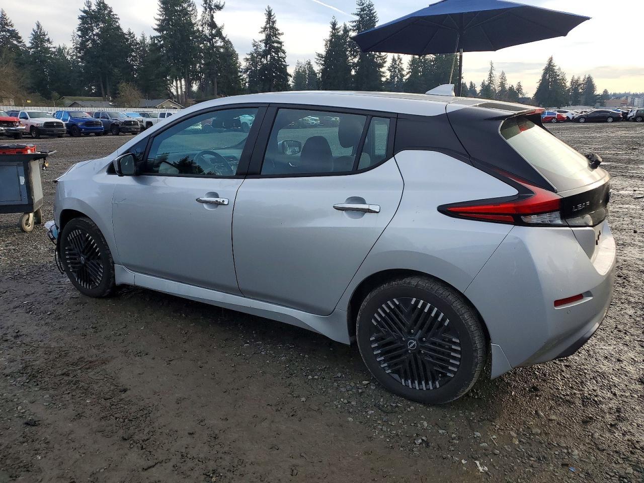 2025 Nissan Leaf Sv Plus - zdjęcie 2