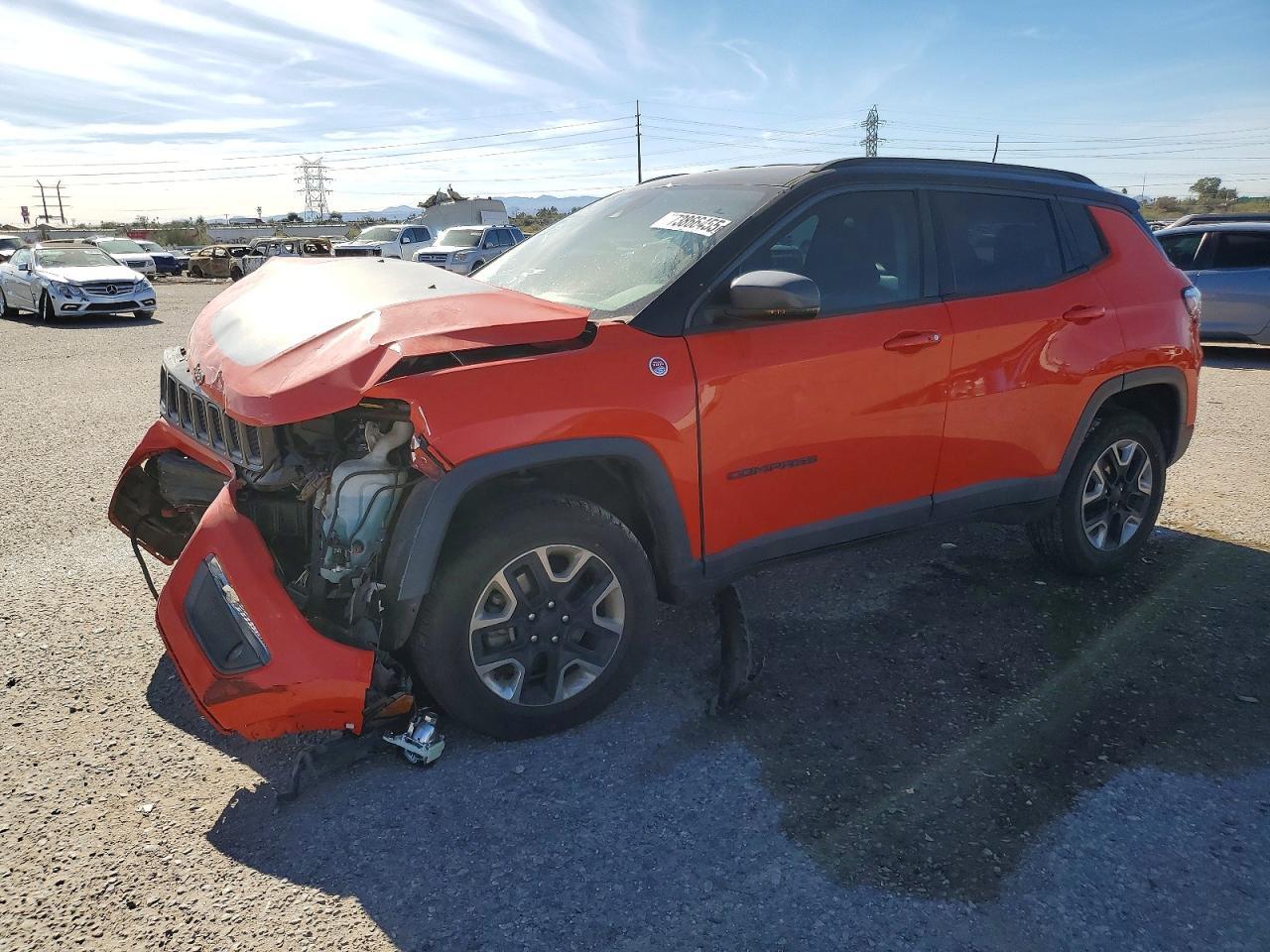 2017 Jeep Compass Trailhawk - zdjęcie główne