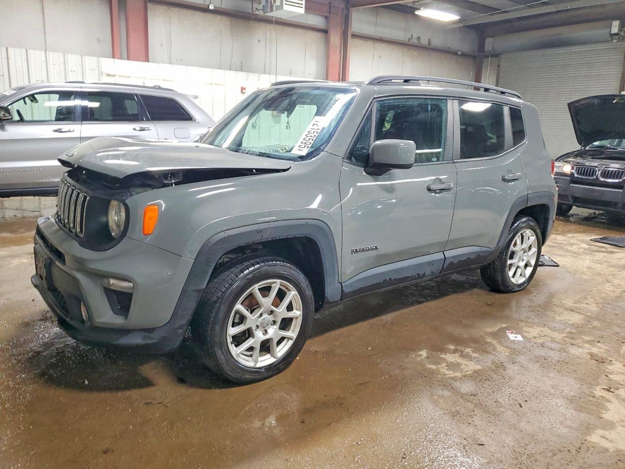 2020 Jeep Renegade Latitude - zdjęcie główne