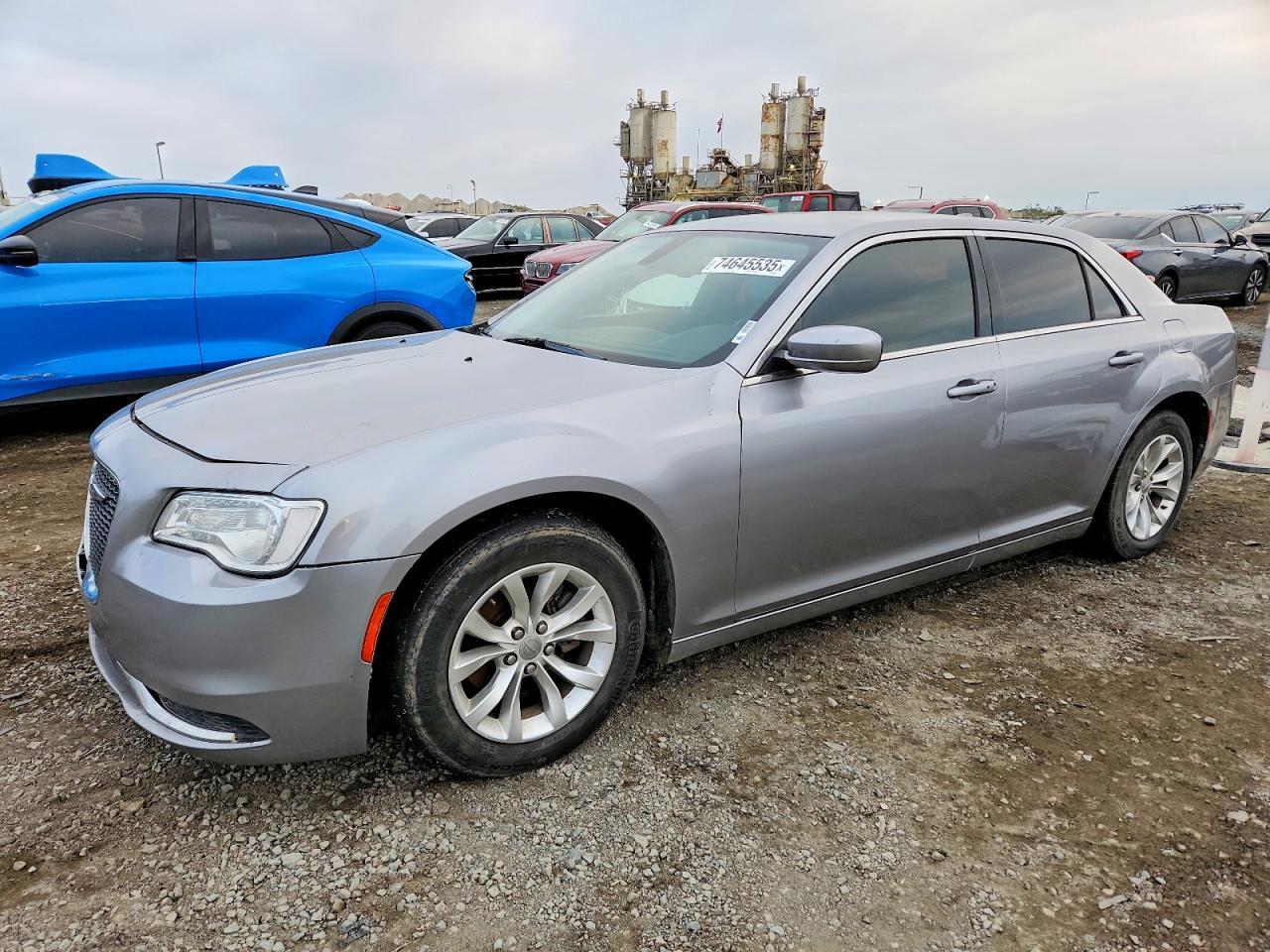 2016 Chrysler 300 Limited - zdjęcie główne