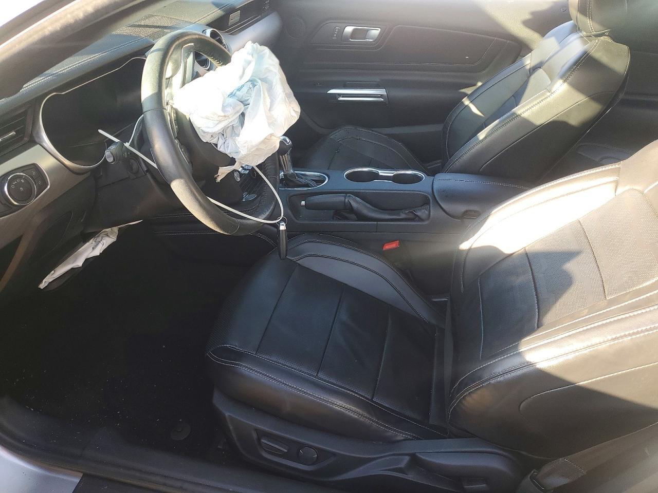 2022 Ford Mustang Gt - zdjęcie 7