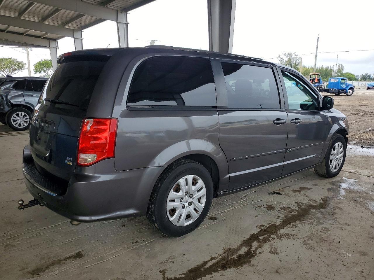 2016 Dodge Grand Caravan Sxt - zdjęcie 3