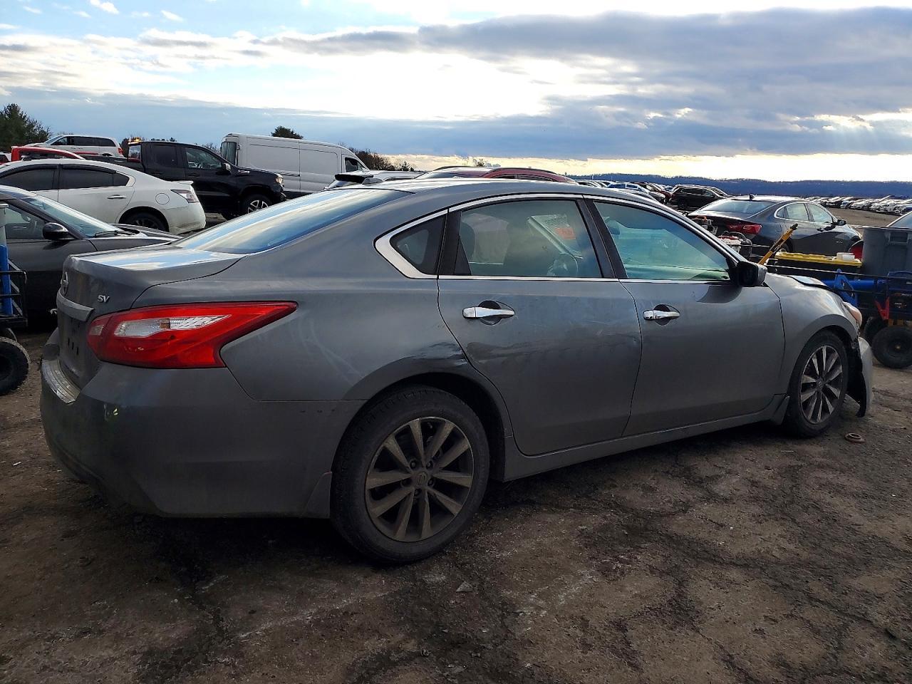 2016 Nissan Altima 2.5 - zdjęcie 3