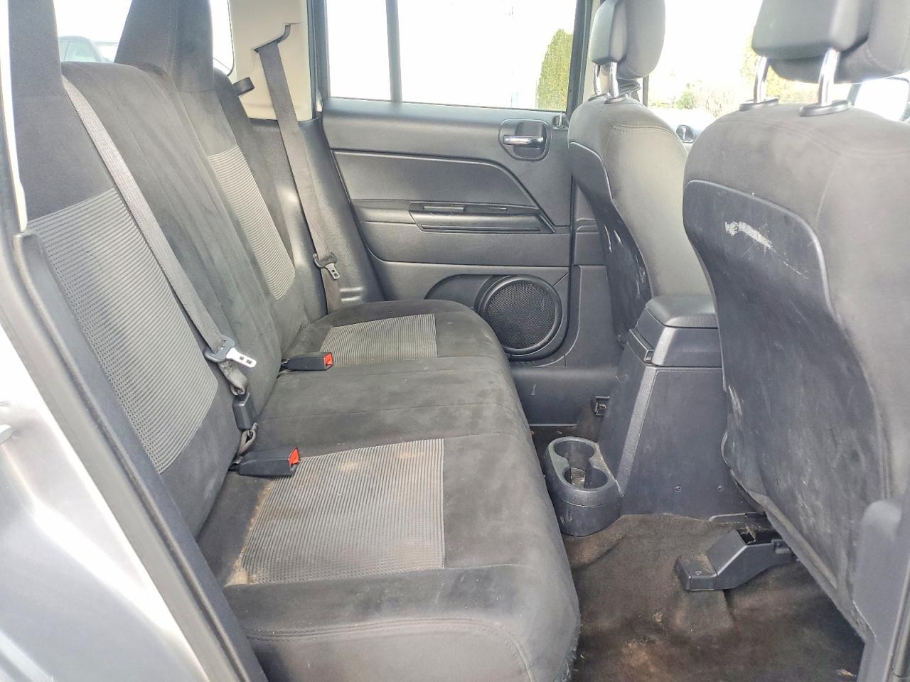 2016 Jeep Patriot Sport - zdjęcie 11