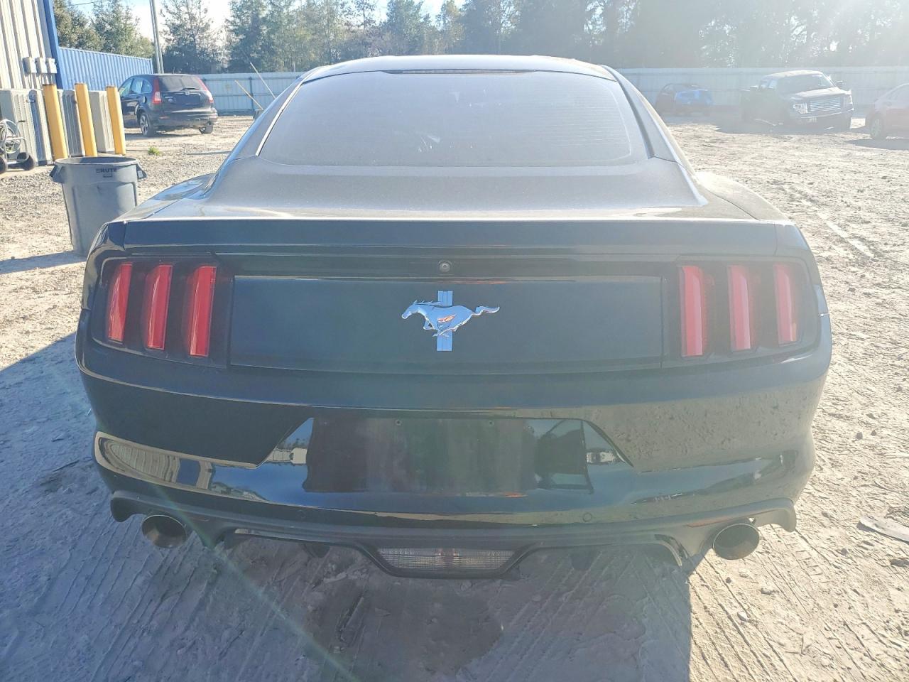 2016 Ford Mustang - zdjęcie 6