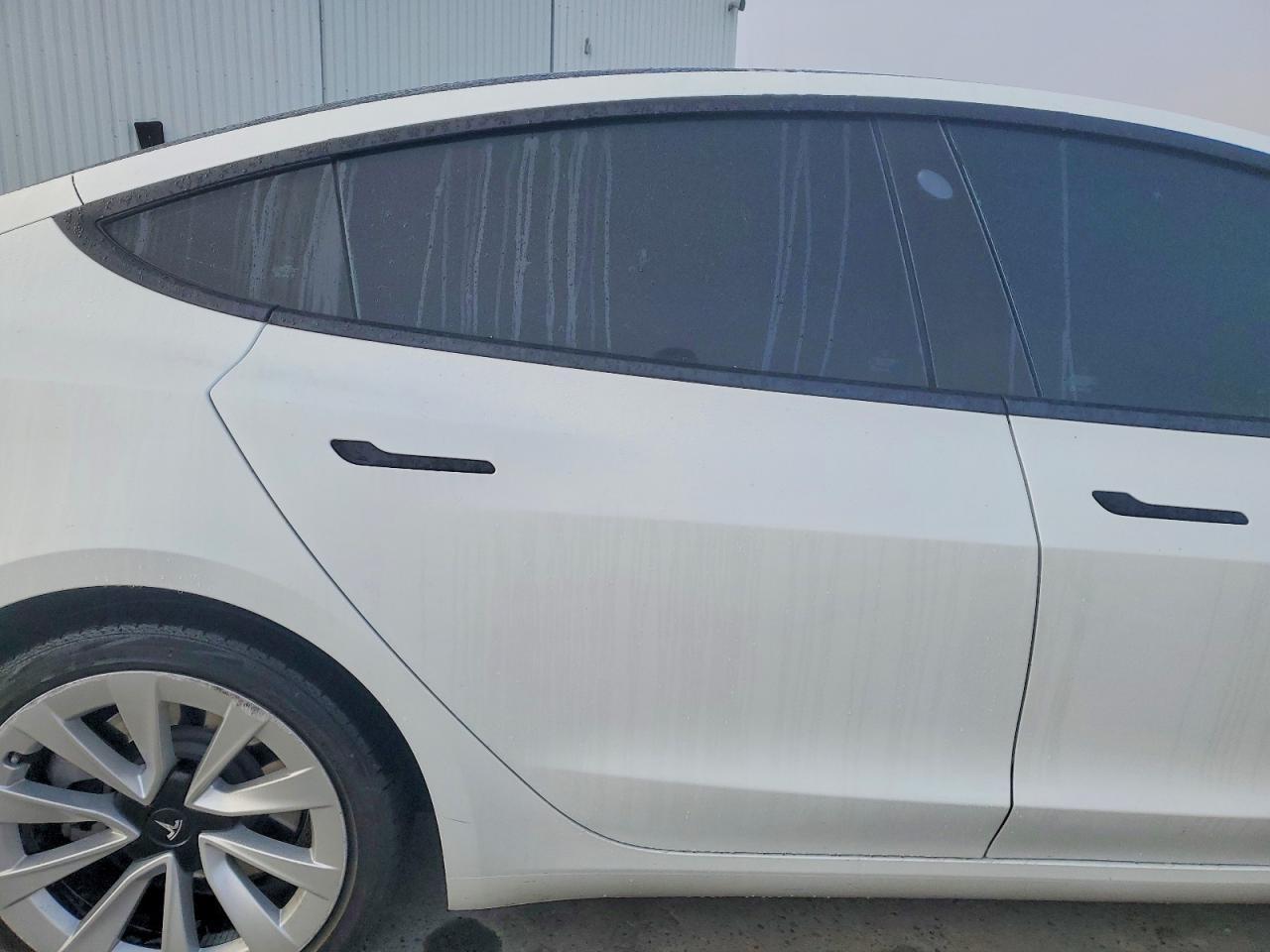 2022 Tesla Model 3 - zdjęcie 10