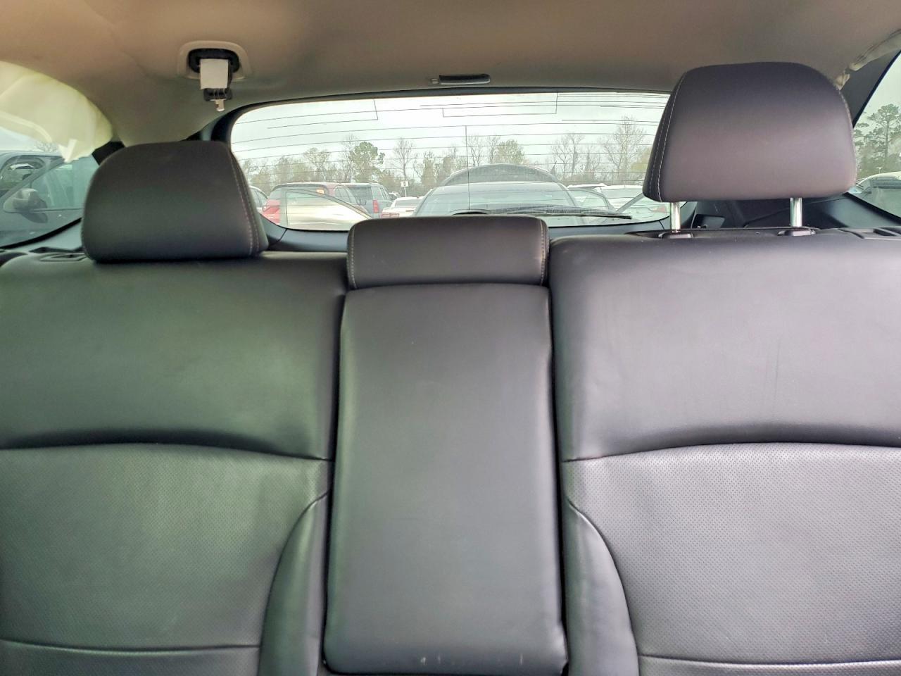 2018 Subaru Outback 3.6R Limited - zdjęcie 10