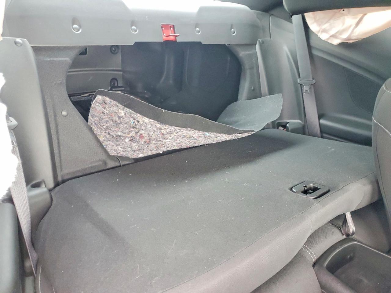 2023 Chevrolet Camaro Ls - zdjęcie 10