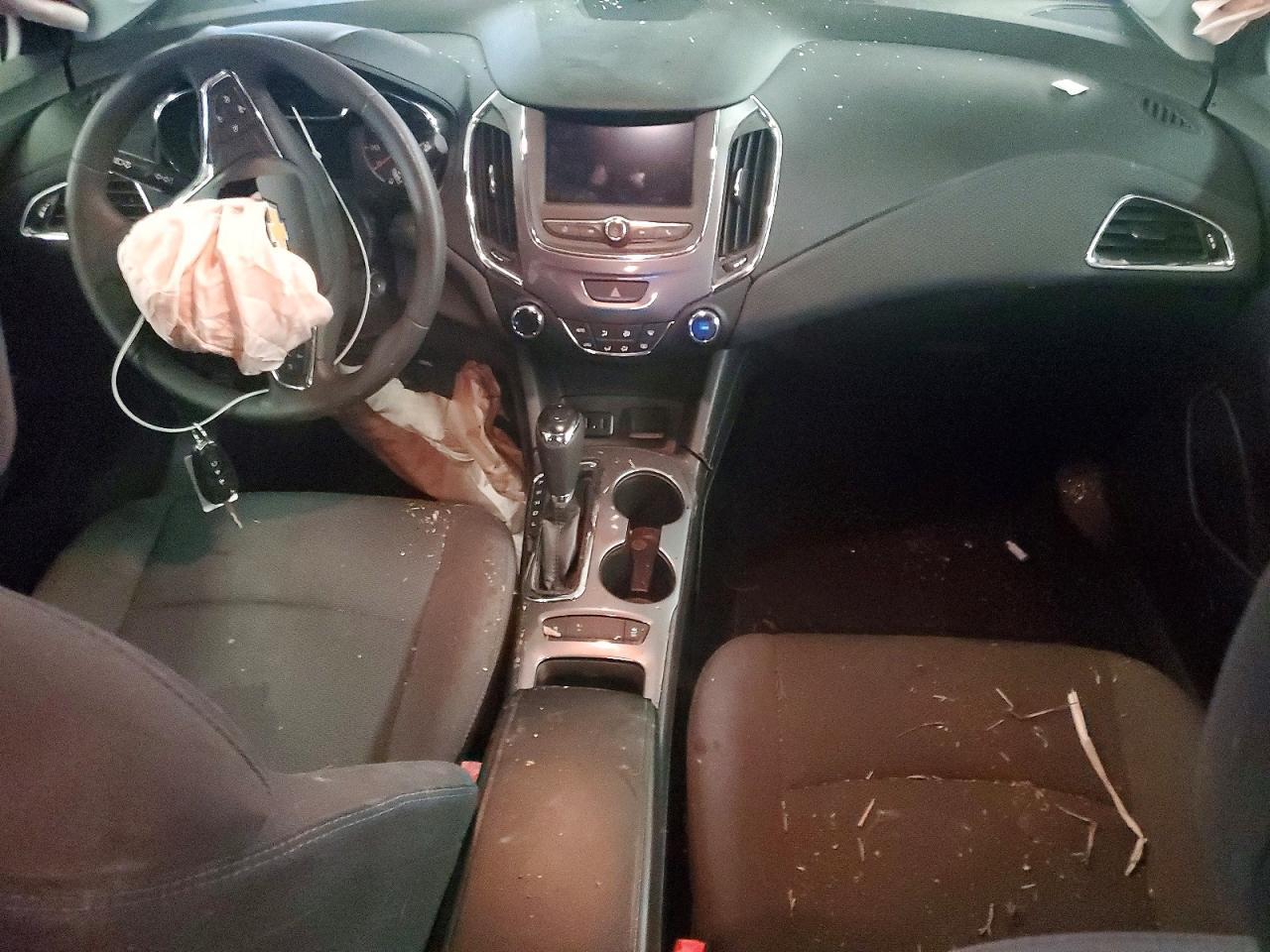 2019 Chevrolet Cruze Lt - zdjęcie 8