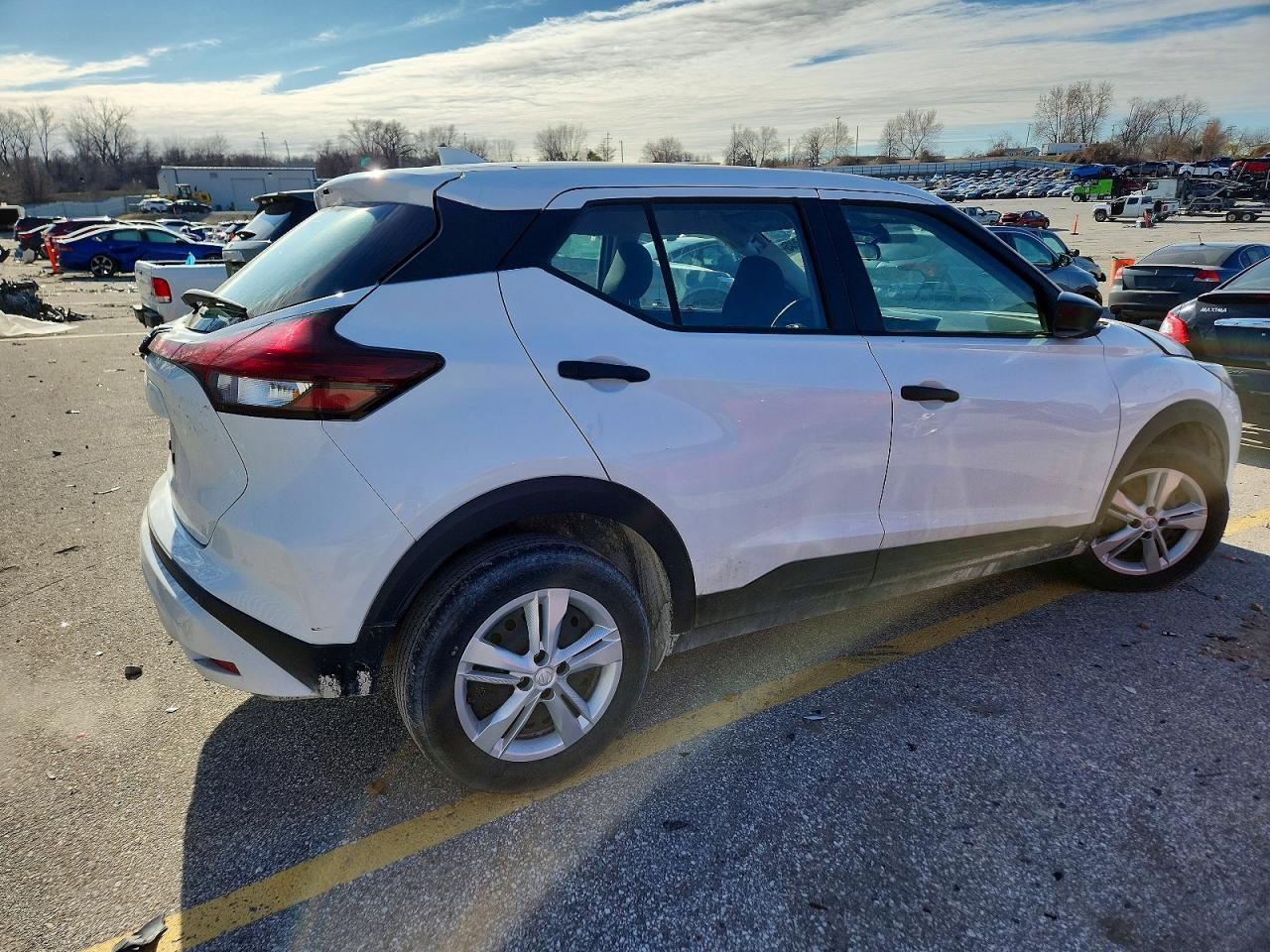 2024 Nissan Kicks S - zdjęcie 3