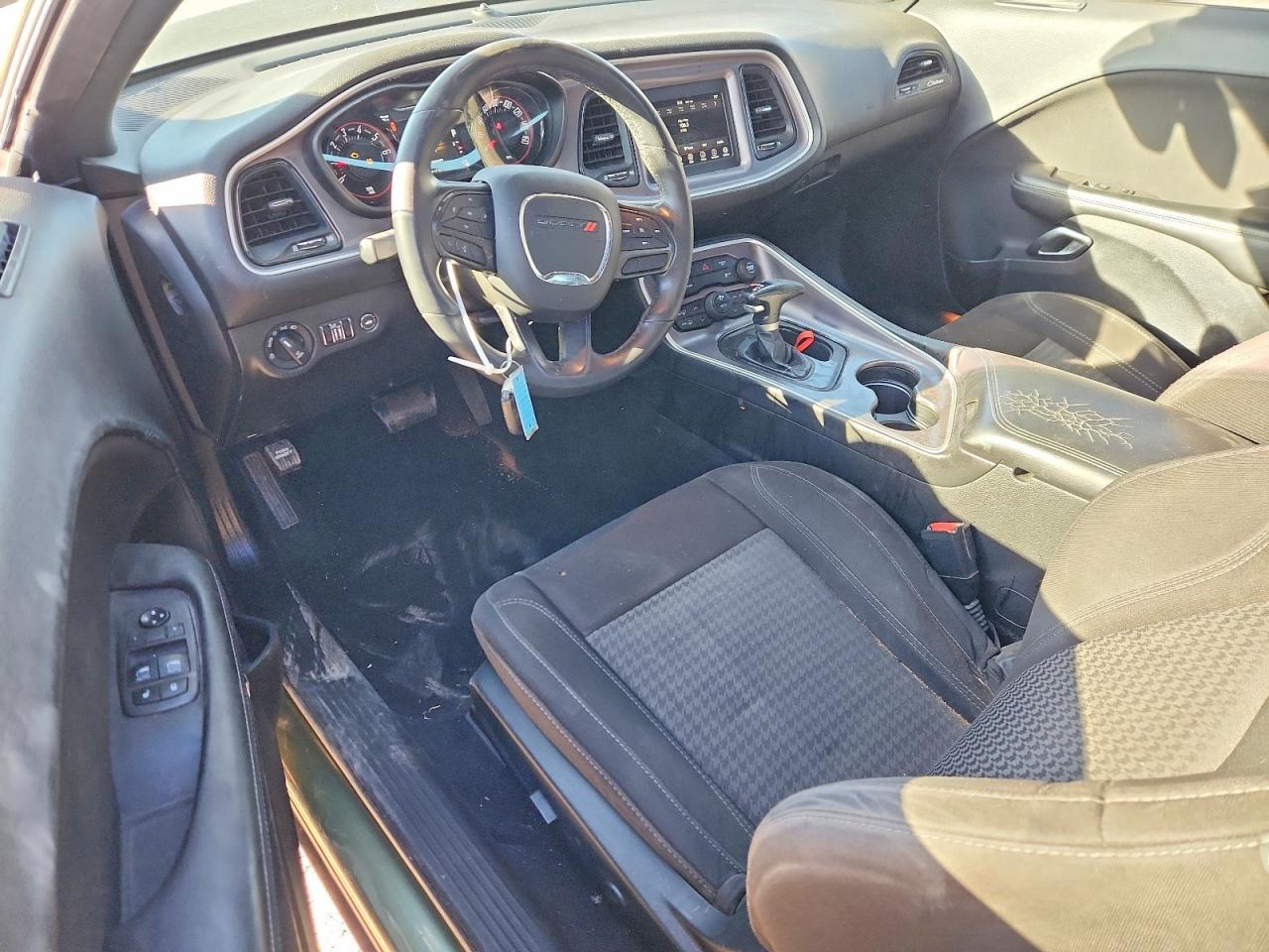 2020 Dodge Challenger Sxt - zdjęcie 8