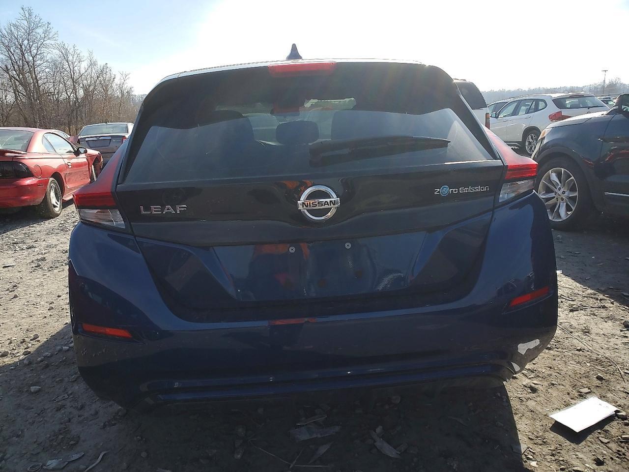 2022 Nissan Leaf S - zdjęcie 6