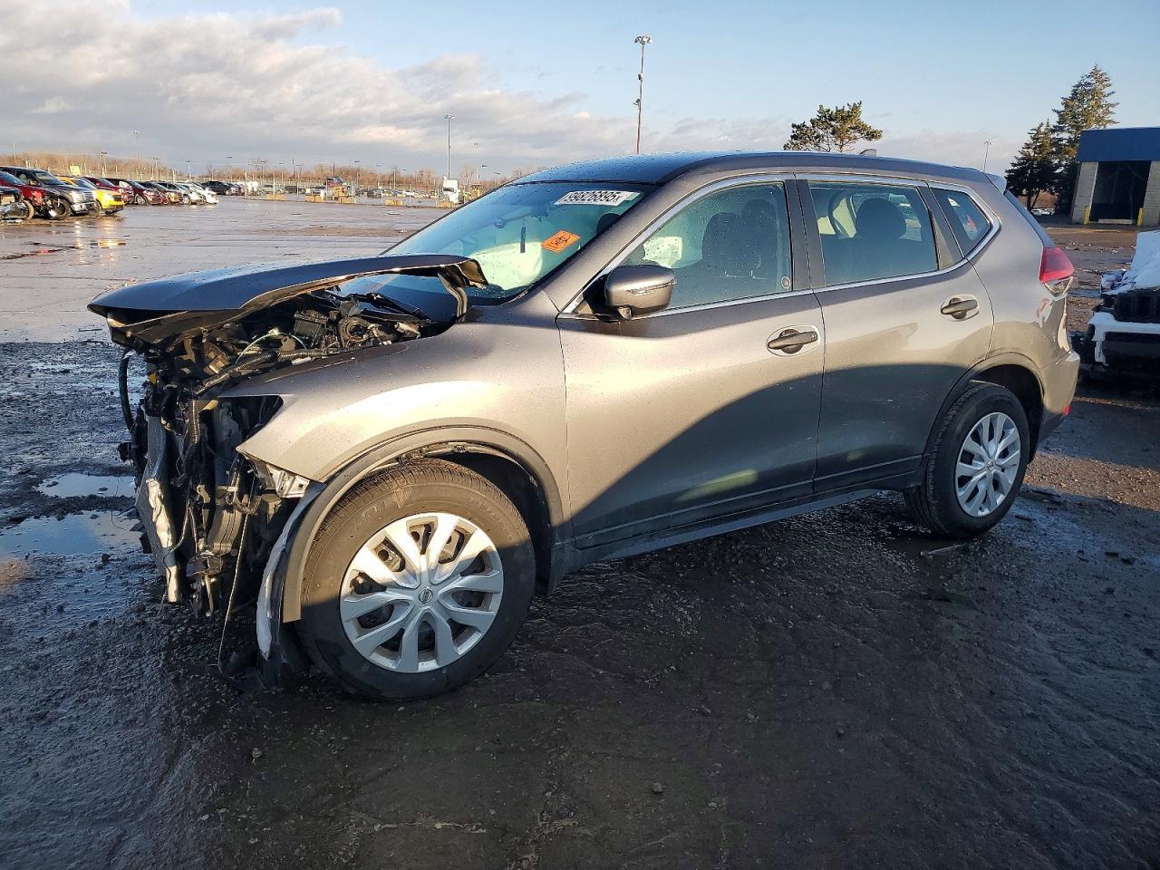 2019 Nissan Rogue S - zdjęcie główne