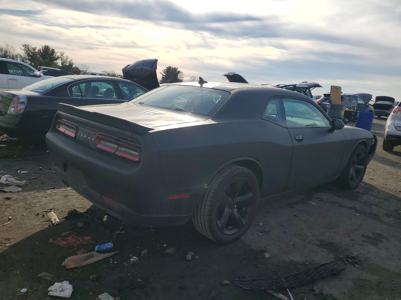 2019 Dodge Challenger Sxt - zdjęcie 3