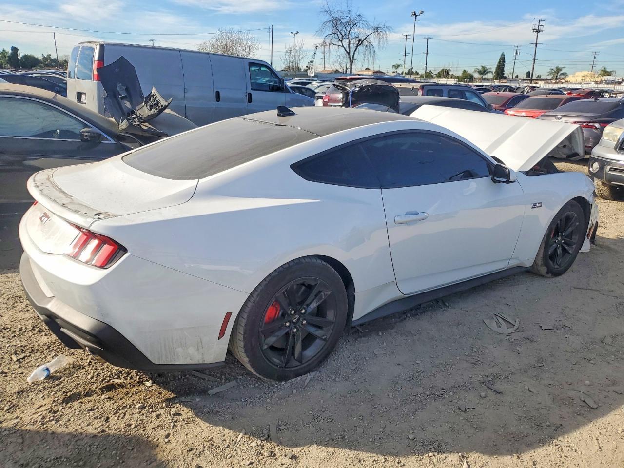 2024 Ford Mustang Gt - zdjęcie 3