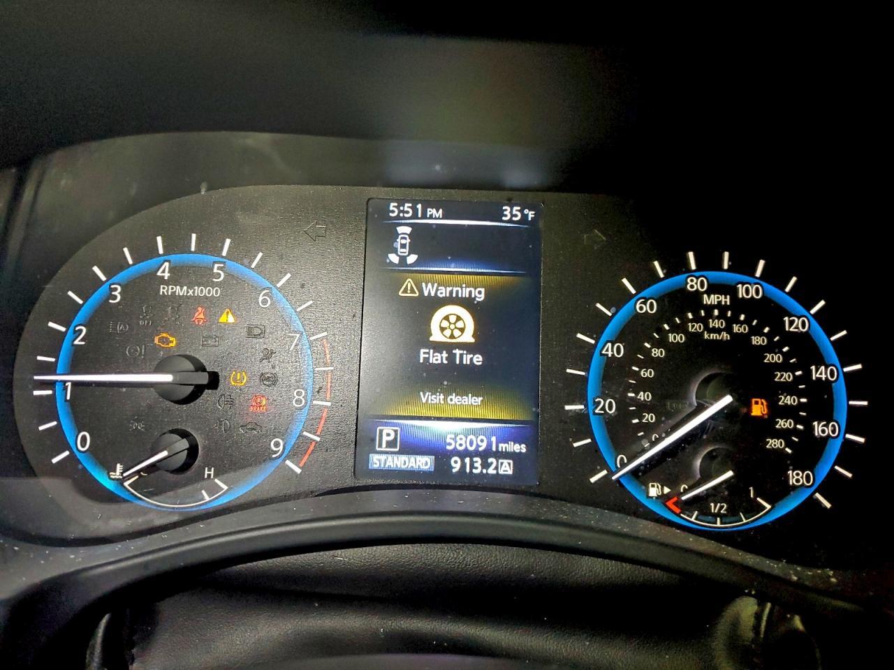 2017 Infiniti Q60 Premium - zdjęcie 9